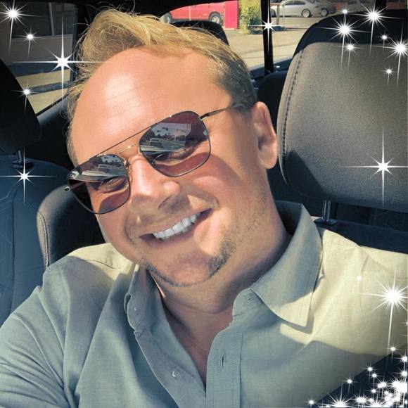 Meet your Posher, Corey - Picture 1 of 1